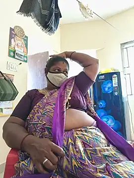 Snapshot of sreemamitha9 chatting on July 9, 6:50 am sreemamitha9 online show from July 9, 6:50 am