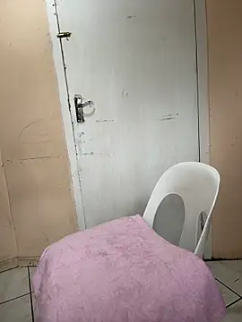 Nicole bash online show from December 21, 7:48 am