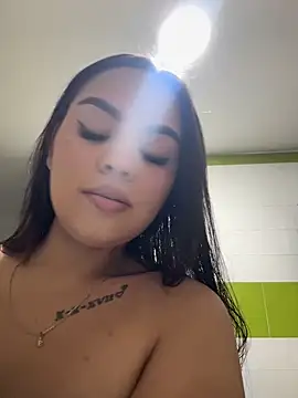 amber white15 online show from June 30, 4:13 am