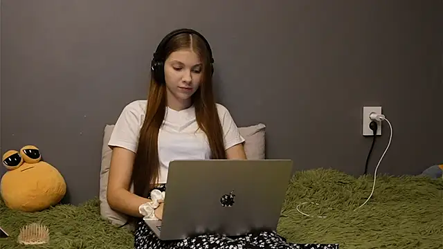 Softixq online show from December 1, 2:11 pm