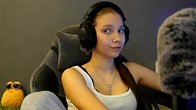 Softixq online show from December 22, 2:47 pm