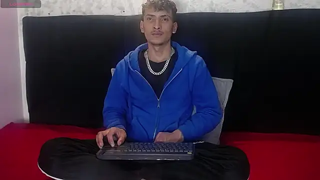 SavageLover  online show from December 2, 4:29 am