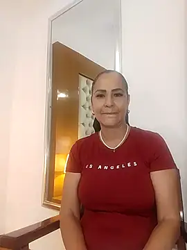 EmperatrizMilf online show from December 22, 11:18 am