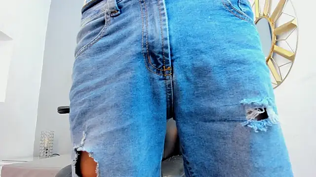 adams bobby online show from April 12, 11:04 am