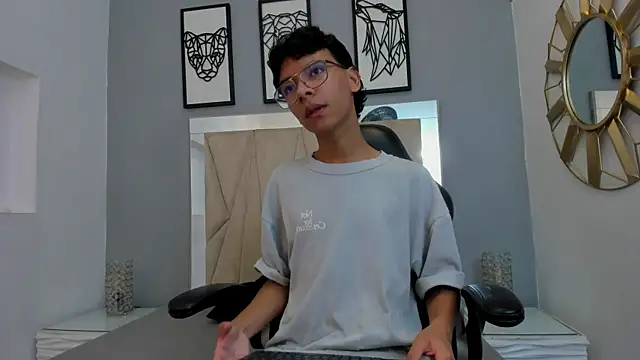adams bobby online show from May 25, 10:54 am