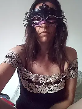 Snapshot of MissMonella85 chatting on June 27, 6:13 pm MissMonella85 online show from June 27, 6:13 pm