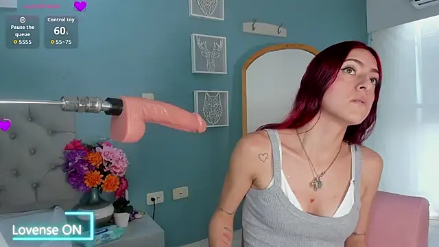 Snapshot of Luna_Raay chatting on February 27, 6:08 pm Luna Raay online show from February 27, 6:08 pm