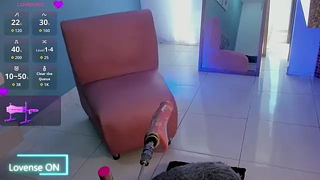 Snapshot of Luna_Raay chatting on February 28, 6:53 pm Luna Raay online show from February 28, 6:53 pm