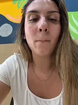 Snapshot of sarah_honey__ chatting on April 27, 3:43 pm sarah honey online show from April 27, 3:43 pm