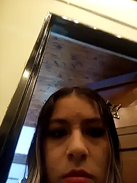 Snapshot of Emily_Sore chatting on October 29, 2:36 am Emily Sore online show from October 29, 2:36 am