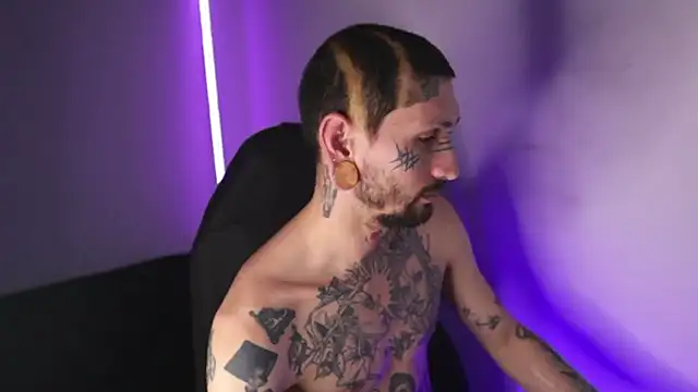 Snapshot of TokyoHatsumoto chatting on March 3, 10:59 pm TokyoHatsumoto online show from March 3, 10:59 pm