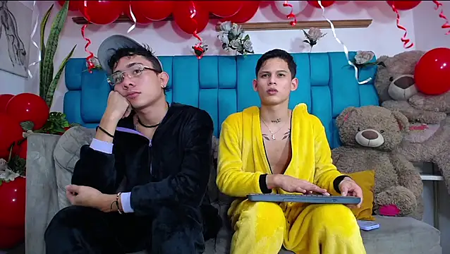 Hot Boys Latinos X online show from February 13, 11:12 pm