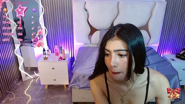 MAIILY TAY online show from December 5, 12:14 pm