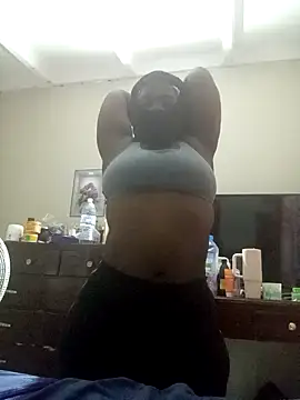 Snapshot of kitty_henni chatting on October 24, 7:16 am kitty henni online show from October 24, 7:16 am