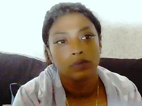 Snapshot of DOVE85 chatting on November 11, 11:54 am DOVE85 online show from November 11, 11:54 am