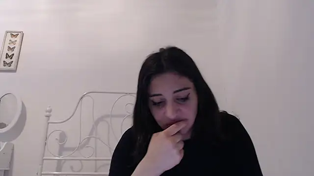 bellefleurrr online show from April 18, 6:23 pm