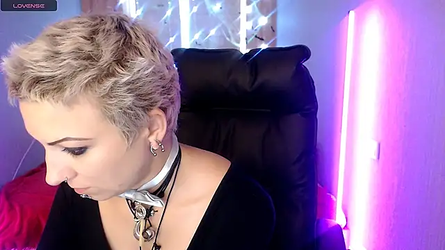 Sweet-n-Strong online show from November 15, 8:22 am