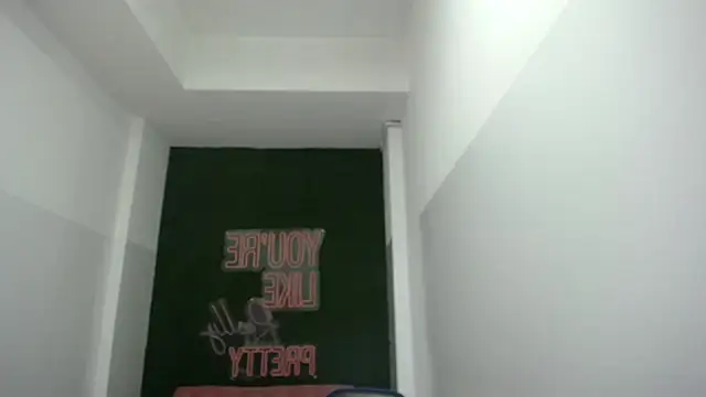 velvetvixen t online show from December 19, 7:10 pm