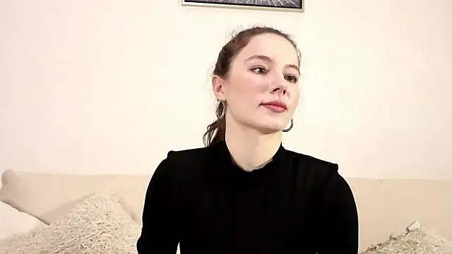 Petalwren online show from December 15, 11:36 am