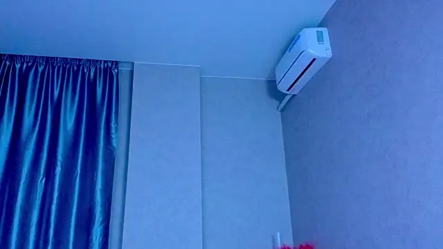 KittieHeart online show from November 27, 7:38 pm