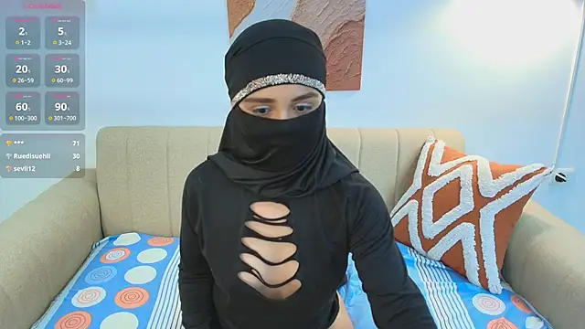 Lailaa lush online show from November 13, 8:13 am