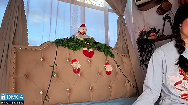 eva delight  online show from January 7, 11:12 am