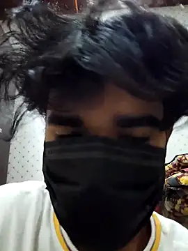 Snapshot of kriZ08 chatting on February 7, 11:25 am kriZ08 online show from February 7, 11:25 am