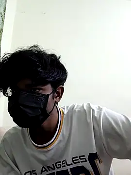 Snapshot of kriZ08 chatting on February 28, 1:01 pm kriZ08 online show from February 28, 1:01 pm