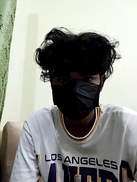 Snapshot of kriZ08 chatting on March 1, 4:36 am kriZ08 online show from March 1, 4:36 am