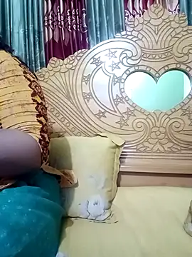 Snapshot of Nupur-00 chatting on November 18, 10:14 pm Nupur-00 online show from November 18, 10:14 pm