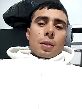 robinhd1234 online show from April 15, 11:27 pm