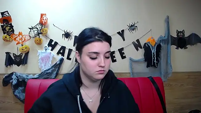 ScarletCargo online show from November 6, 5:58 pm