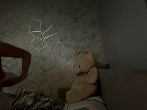 rosie-hipstergal online show from November 30, 10:25 pm