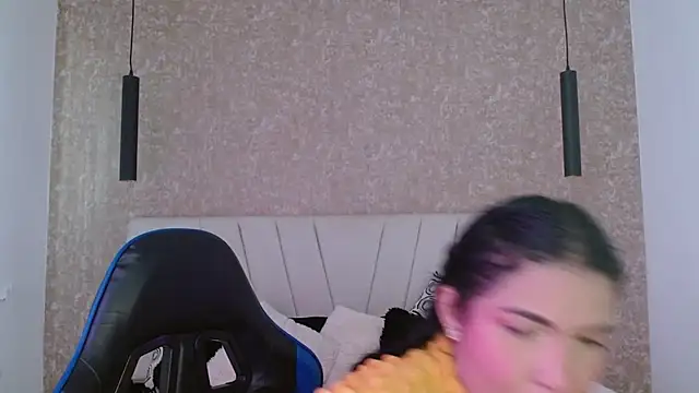 AliceSmity  online show from March 14, 11:59 am