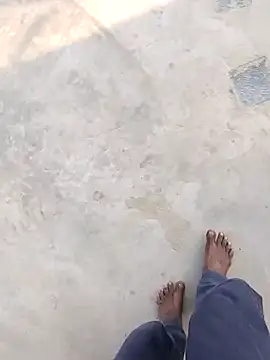 desicoupleNoon online show from January 15, 4:39 am