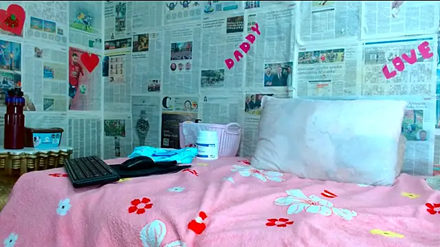 hexaravagina22 online show from January 13, 6:35 pm