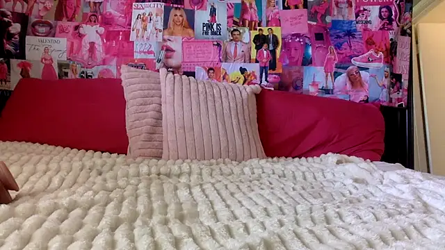 Snapshot of BriMariee chatting on June 13, 9:13 pm BriMariee online show from June 13, 9:13 pm