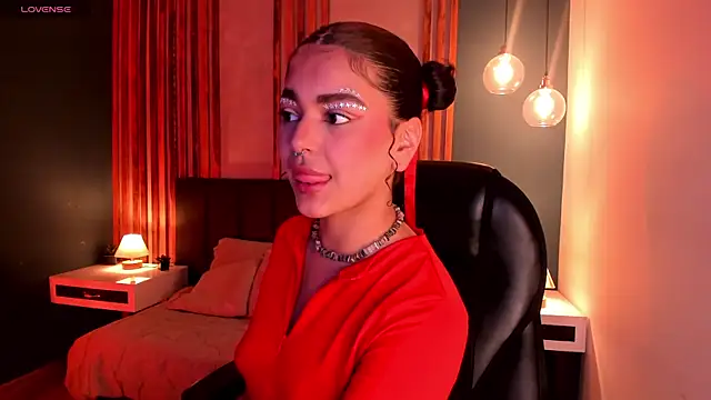 Snapshot of Andrux__ chatting on October 31, 7:26 pm Andrux   online show from October 31, 7:26 pm