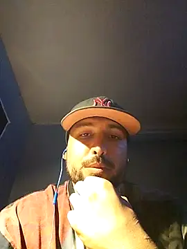 Snapshot of Emeromeo chatting on October 28, 6:06 am Emeromeo online show from October 28, 6:06 am