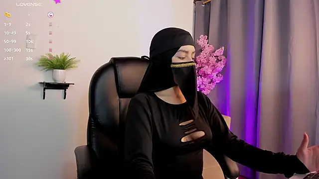 shaima   online show from March 30, 9:49 pm