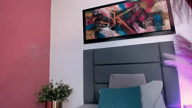 KeimyWilde online show from February 12, 7:20 pm