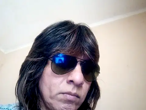 Robbie 78 online show from March 9, 6:12 pm