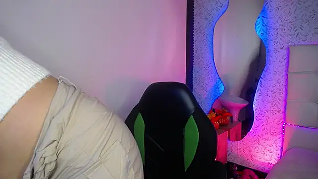 Catleya x online show from November 4, 9:58 pm