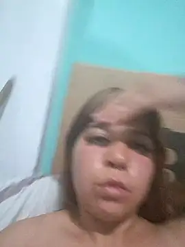 Snapshot of Erica_luvv chatting on November 27, 12:24 am Erica luvv online show from November 27, 12:24 am