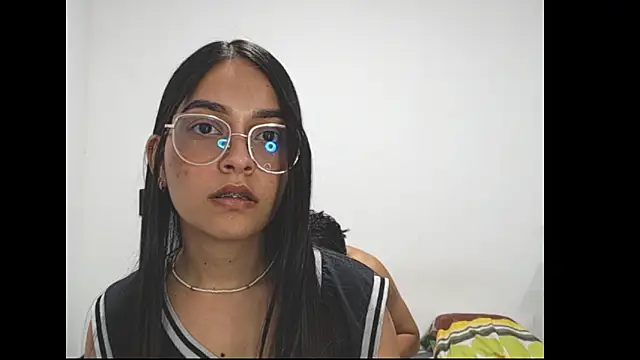 Snapshot of ALICE_JULIETA chatting on November 4, 12:54 am ALICE JULIETA online show from November 4, 12:54 am