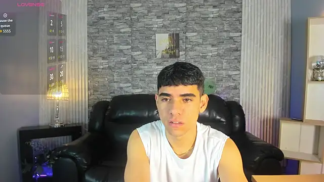 zack joness18 online show from November 15, 3:48 am