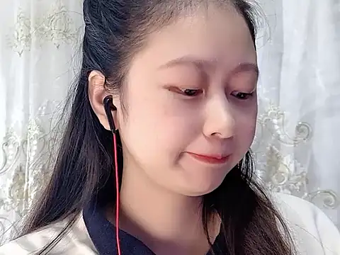 nuannuan35593 online show from November 1, 11:45 am