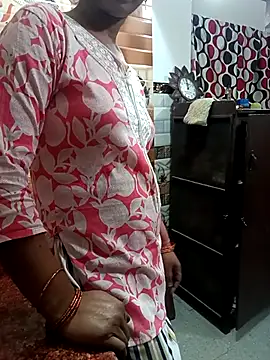 Snapshot of Janvi_kapor chatting on October 30, 6:26 am Janvi kapor online show from October 30, 6:26 am