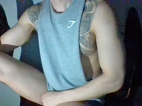 Snapshot of jaydenasiantattoo chatting on November 2, 2:52 pm jaydenasiantattoo online show from November 2, 2:52 pm