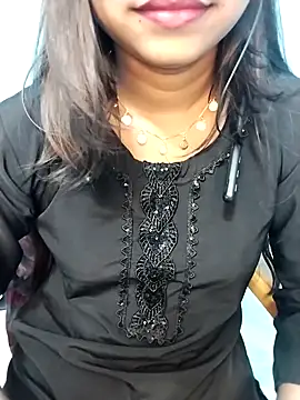 Snapshot of cute_mahi07 chatting on November 13, 6:51 pm cute mahi07 online show from November 13, 6:51 pm